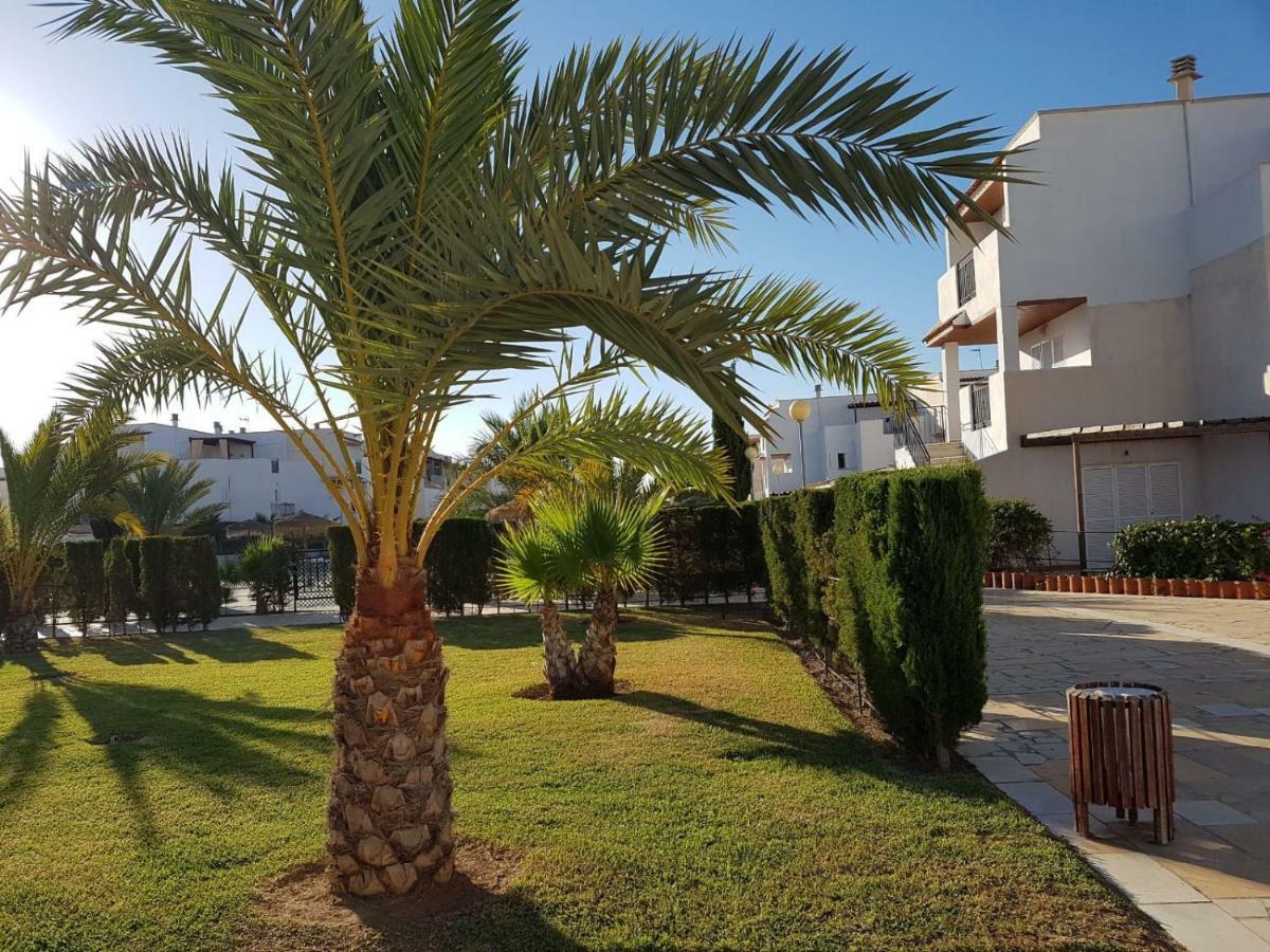 Casa Baja Extraordinaria En Urbanizacion Naturista! Las Bombardas Exterior photo